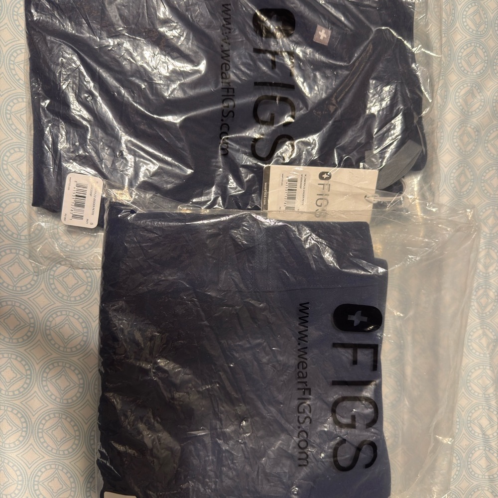 Figs Zamora 2.0 Jogger Petite in Navy - Picture 2 of 3